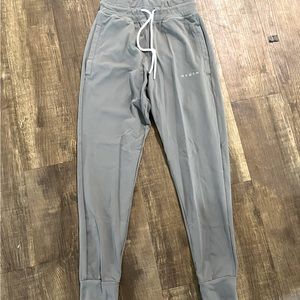 NVGTN womens joggers